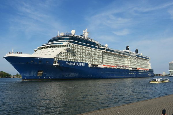 Comment organiser une croisière pour observer les méduses dorées en Océanie?