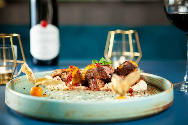 Comment découvrir les traditions culinaires de la région de Toscane en Italie?